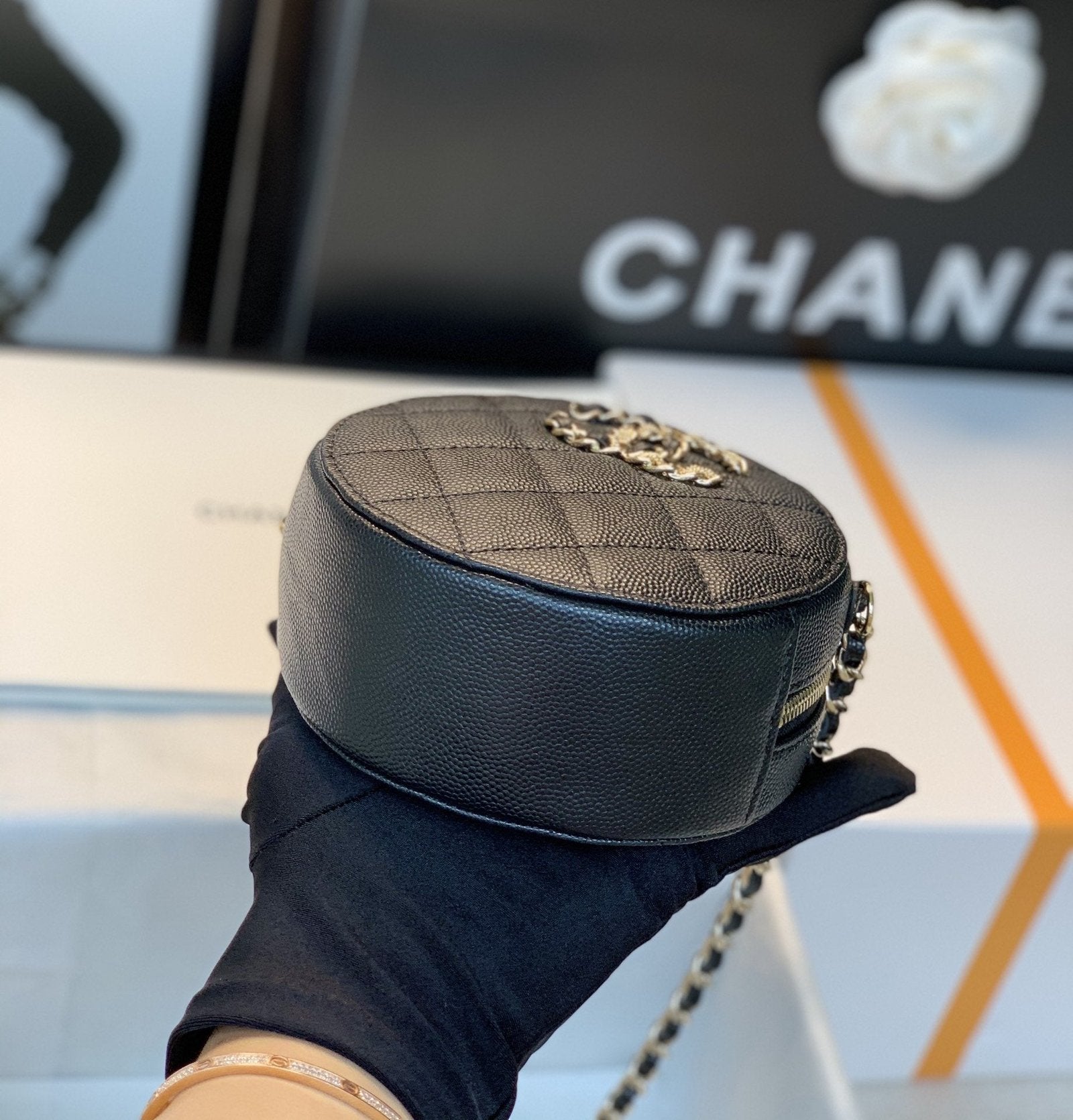 Chanel Round Bag Crossbody 12cm Black