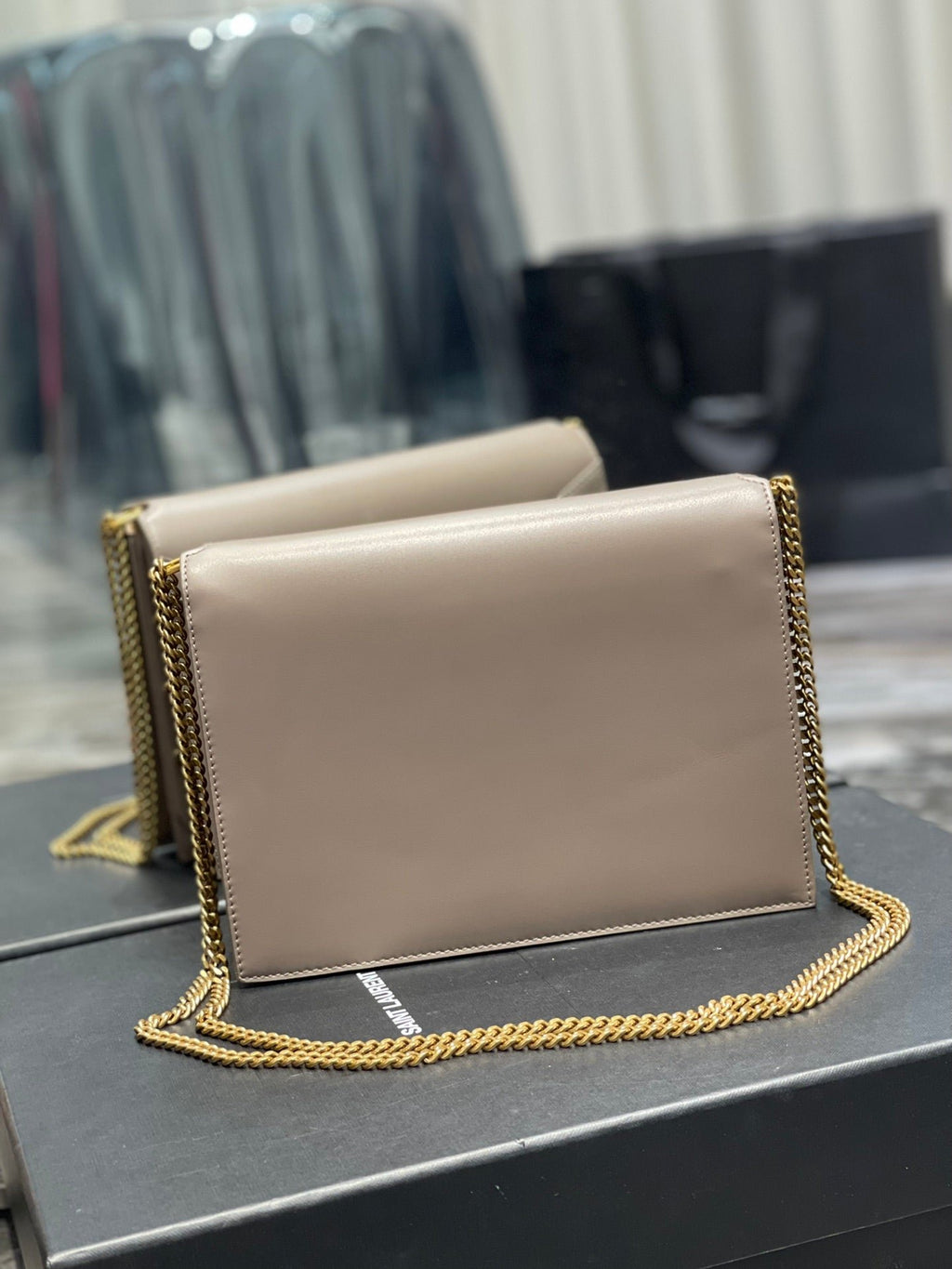 Saint Laurent Cassandra Medium Chain Bag In Grain De Poudre Embossed 22cm