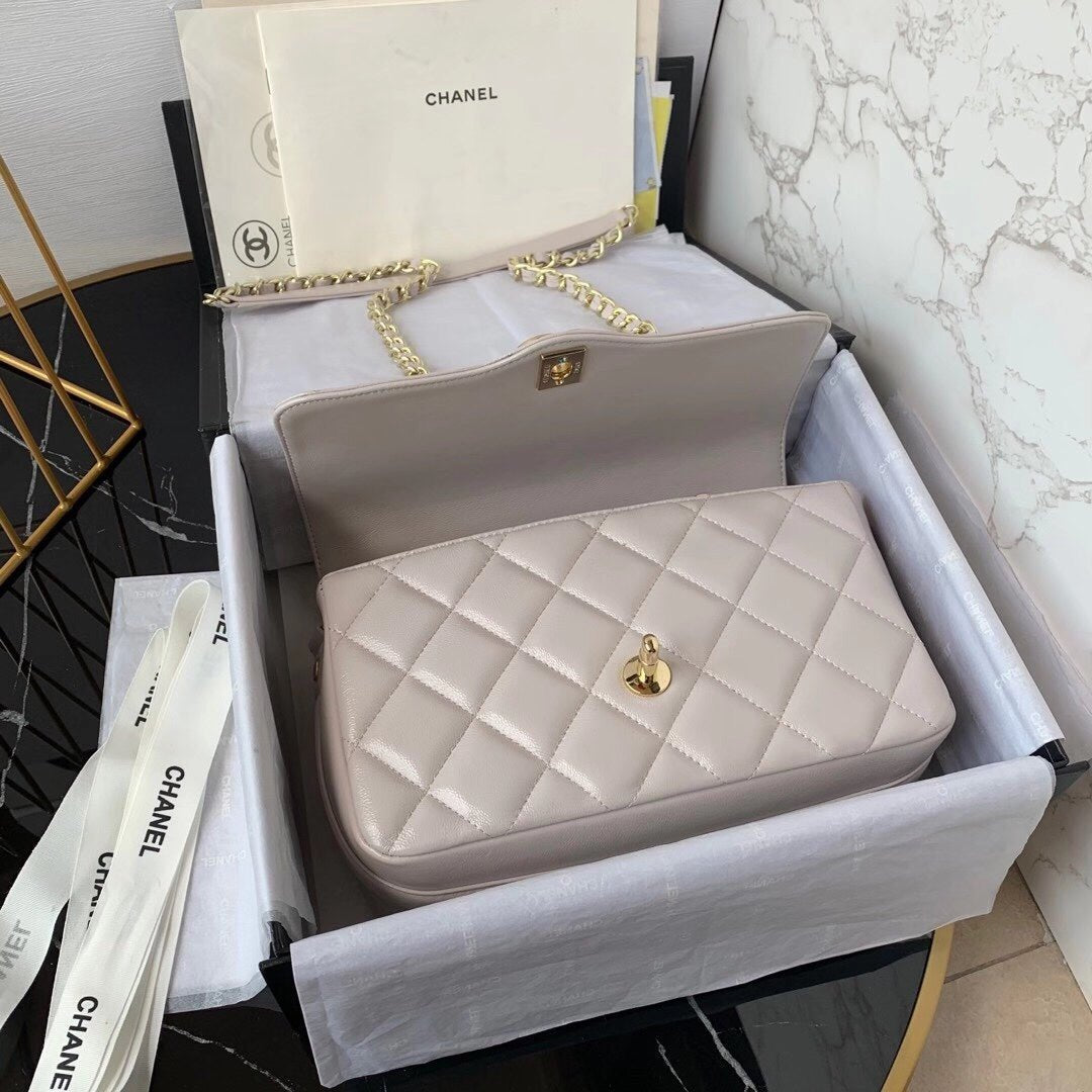 Chanel Classic Flapbag Gold Hardware 23cm