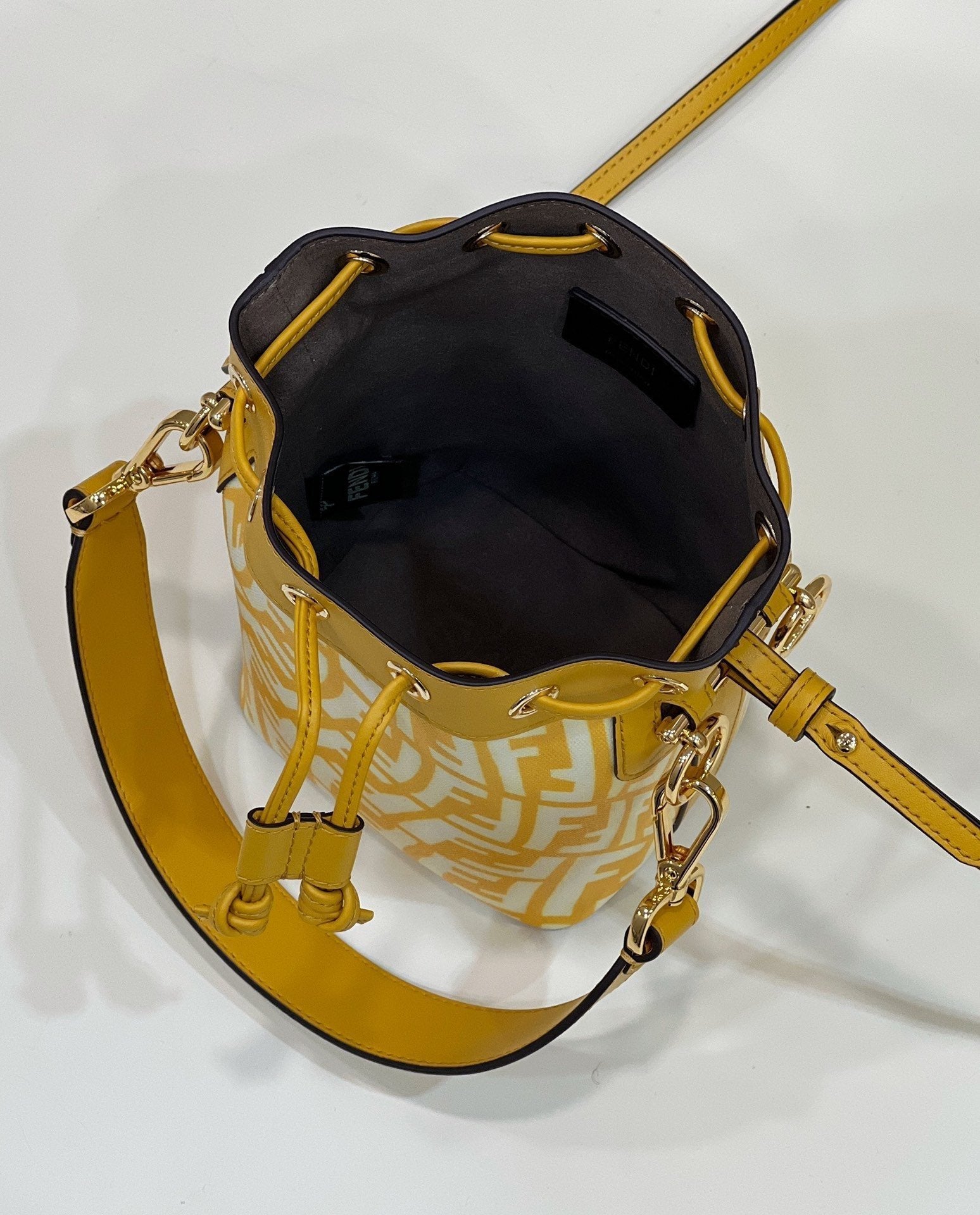 Fendi Vertigo Bucket Bag 18cm Yellow