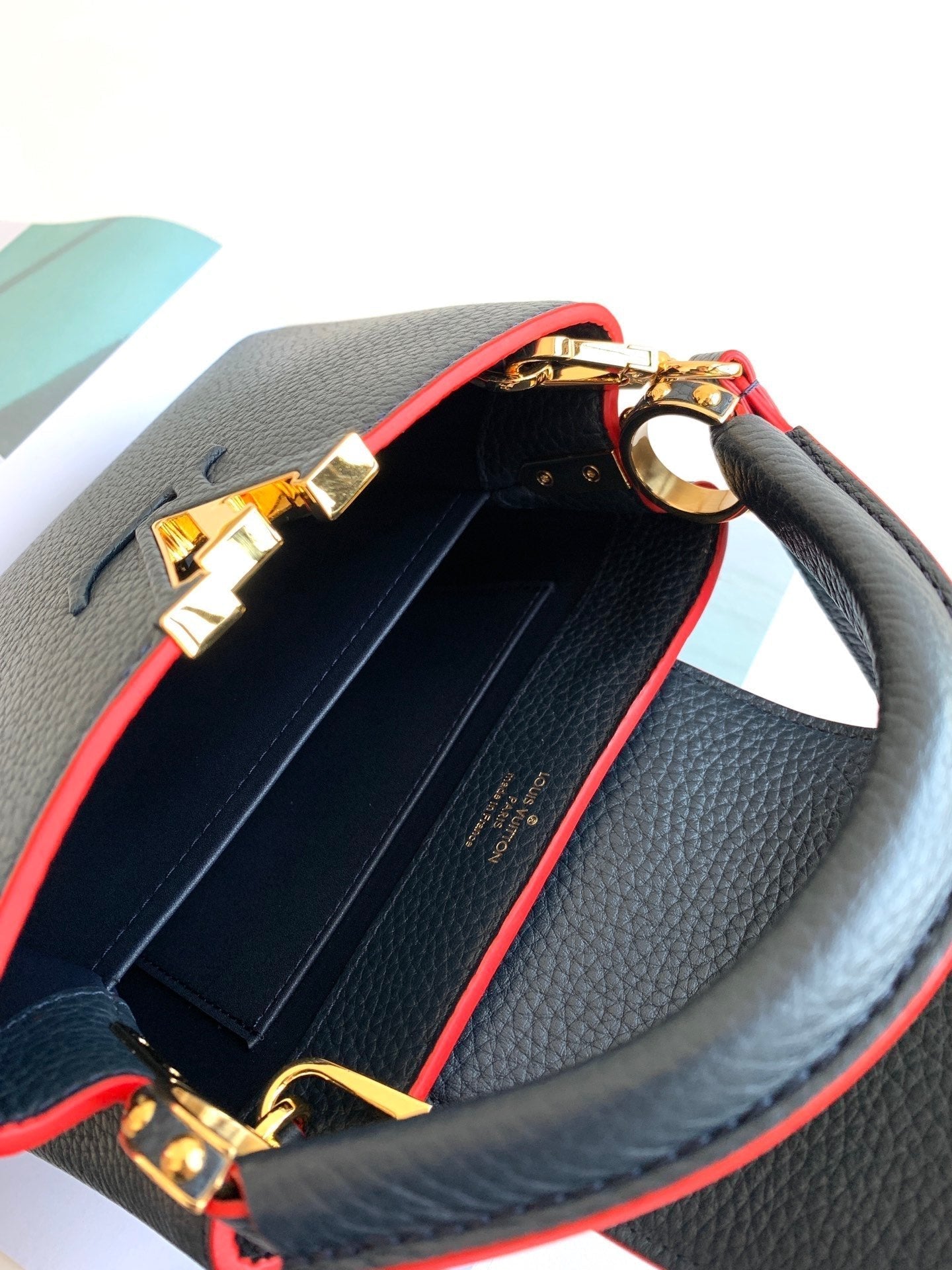 Louis Vuitton Crossbody Bag 21cm Black