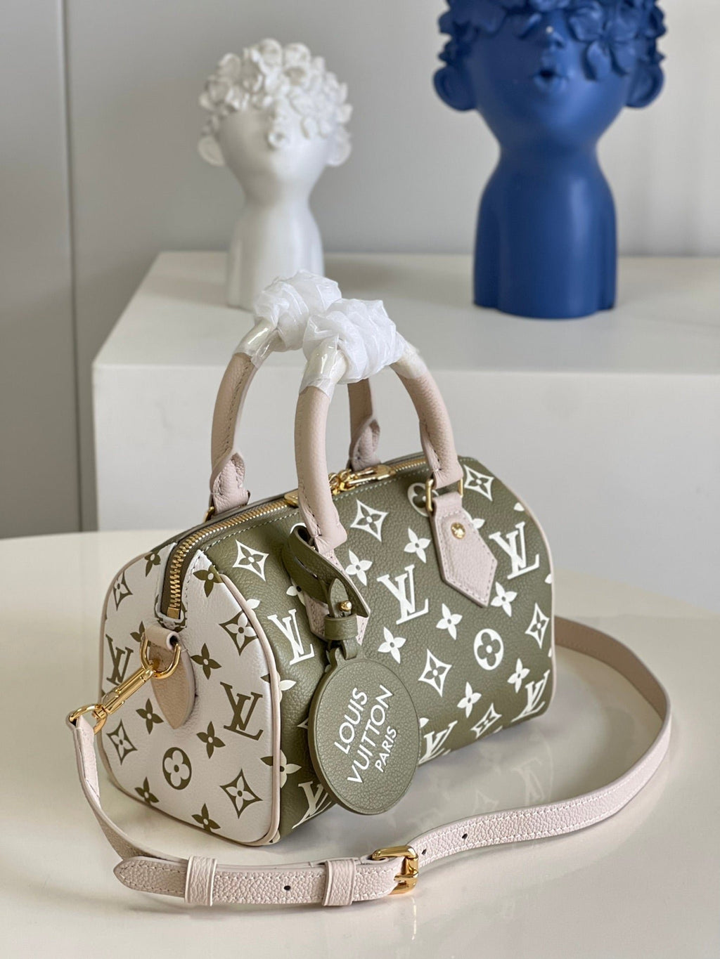 Louis Vuitton Speedy Bandoulière 20