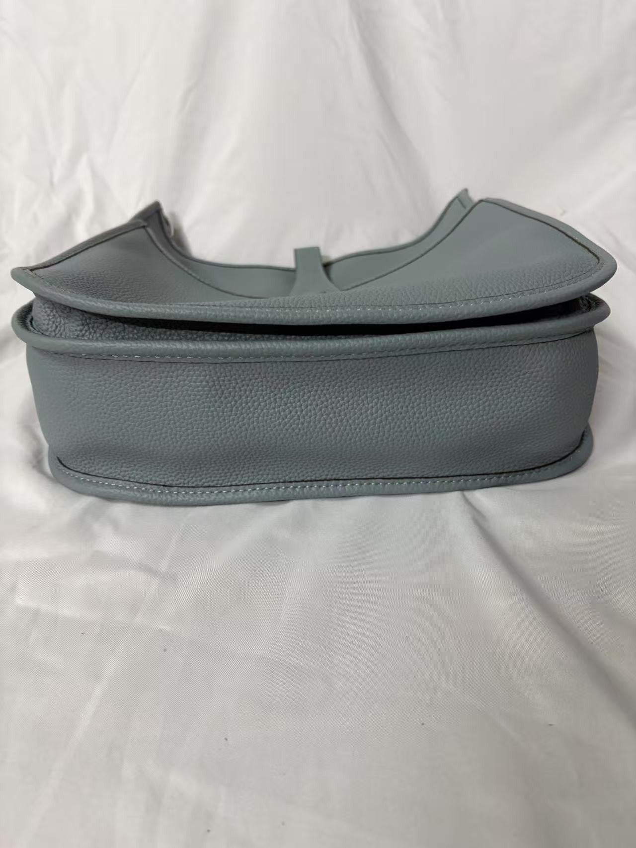 Hermes Evelyne III 29 Bag Light Blue With Silver-Toned Hardware For Women, Women’s Shoulder And Crossbody Bags 11.4in/29cm H056277CK18
