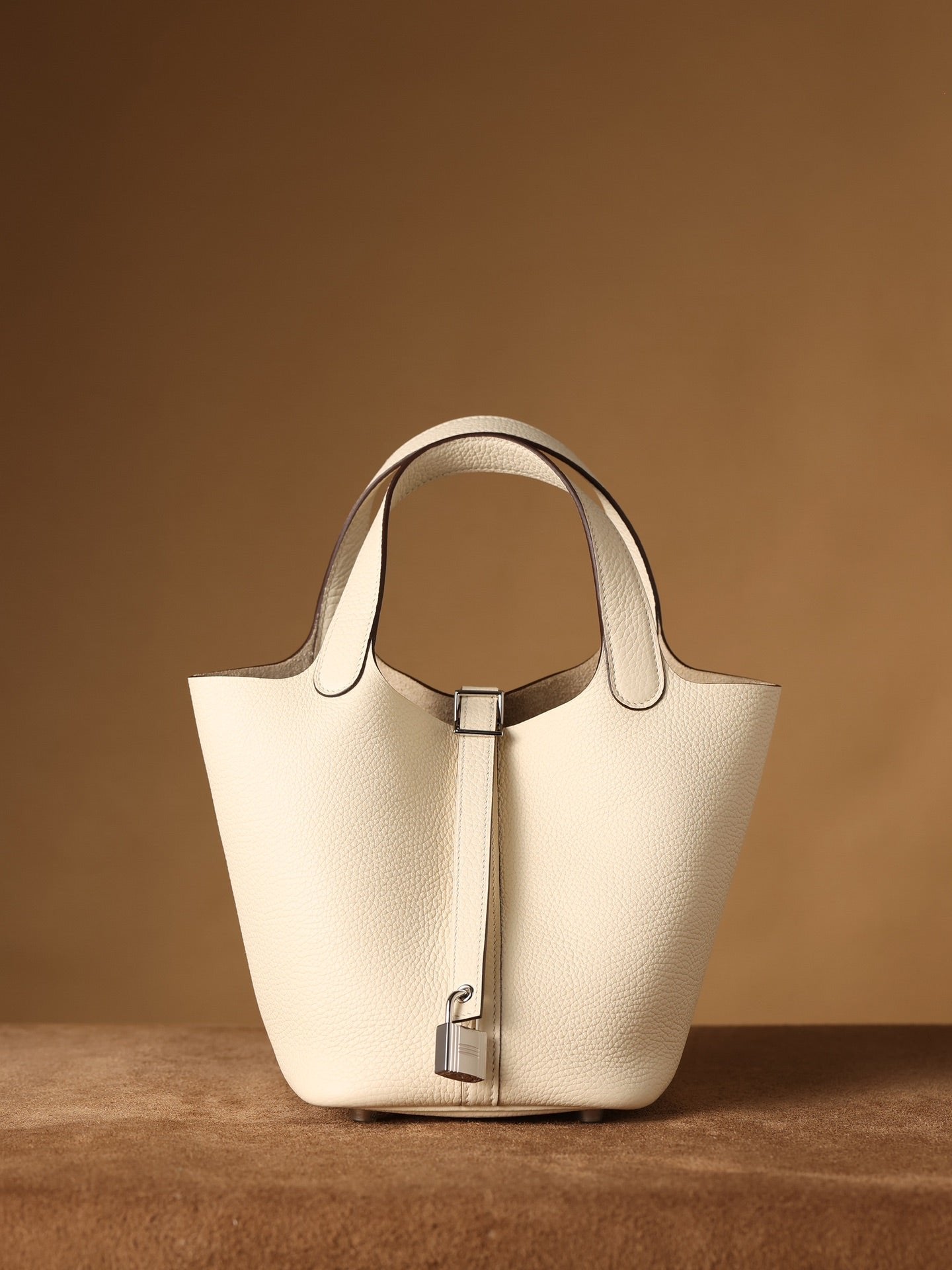Hermes Picotin Lock 18 Cream Bag For Women, Women’s Handbags 7.1in/18cm