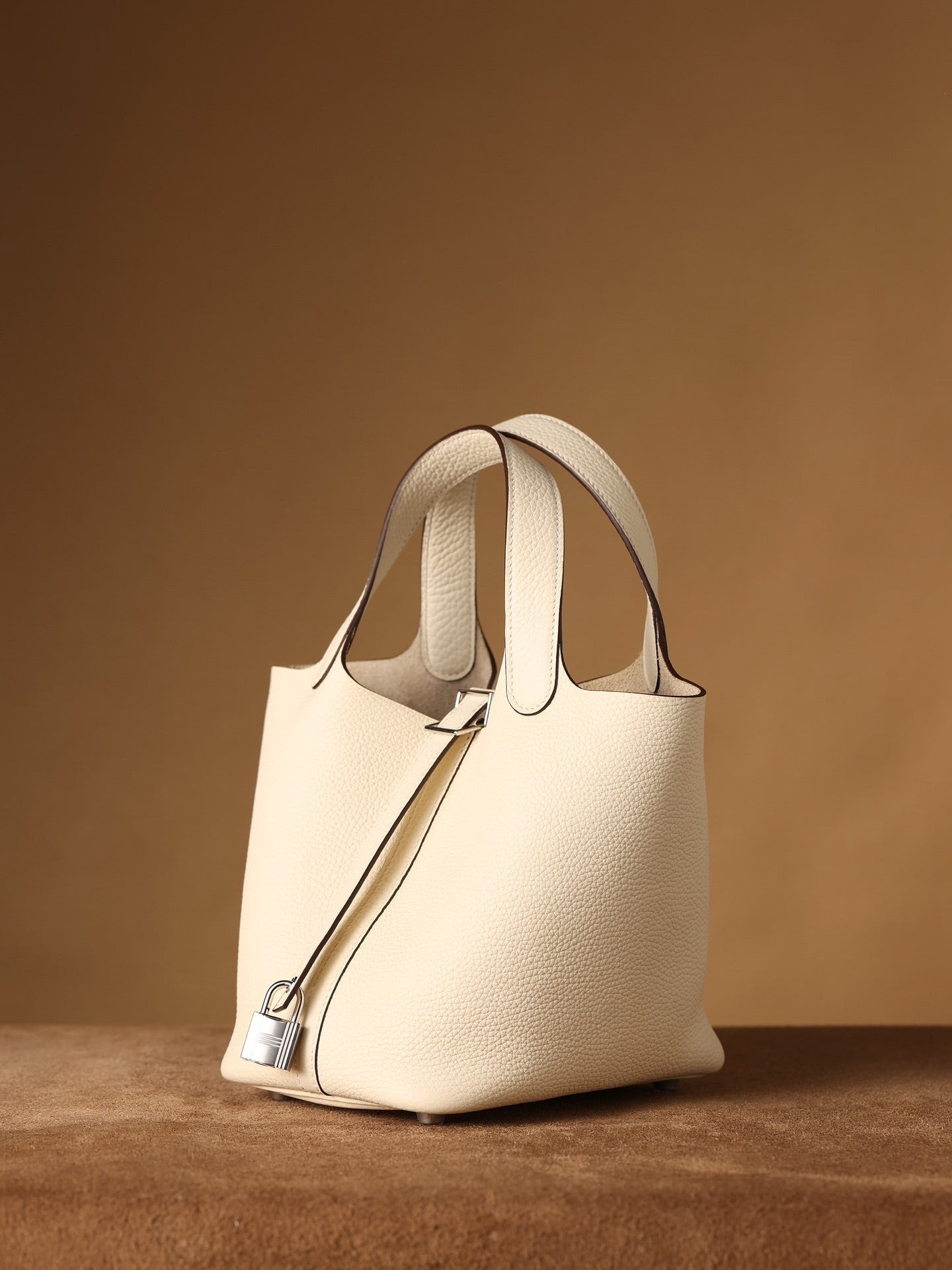 Hermes Picotin Lock 18 Cream Bag For Women, Women’s Handbags 7.1in/18cm
