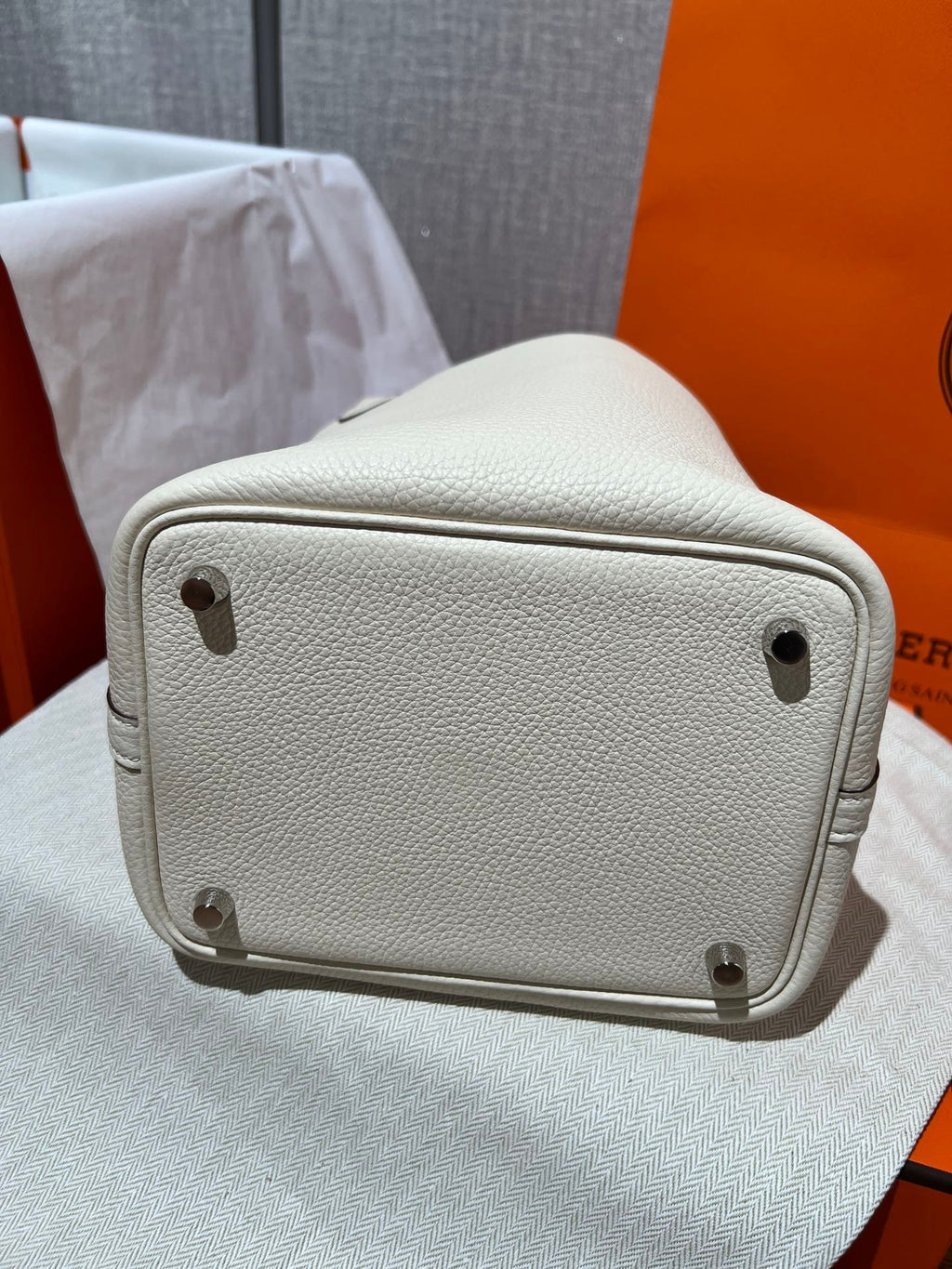 Hermes Picotin Lock 18 White Bag For Women, Women’s Handbags 7.1in/18cm