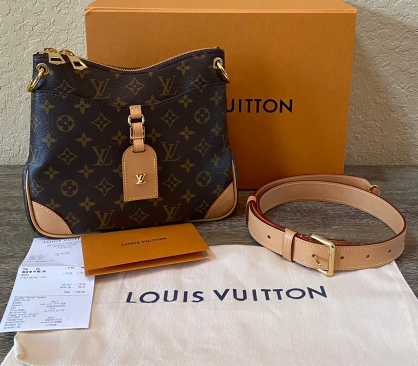 Louis Vuitton Crossbody 28cm Brown