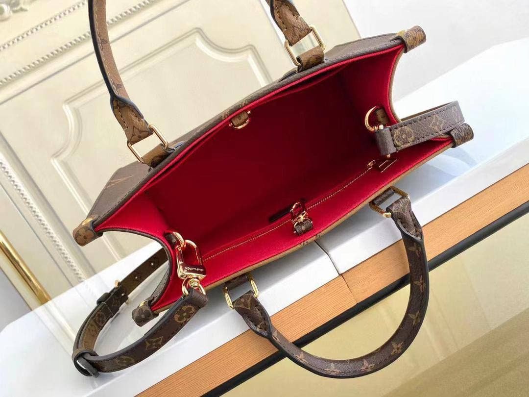 Louis Vuitton On The Go MM 25 cm, Brown