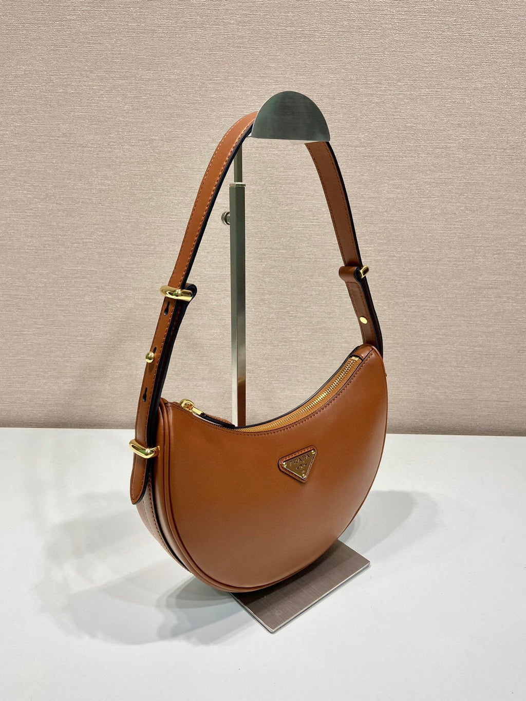 Prada Shoulder Bag In Brown For Women 8.8in/ 22.5cm