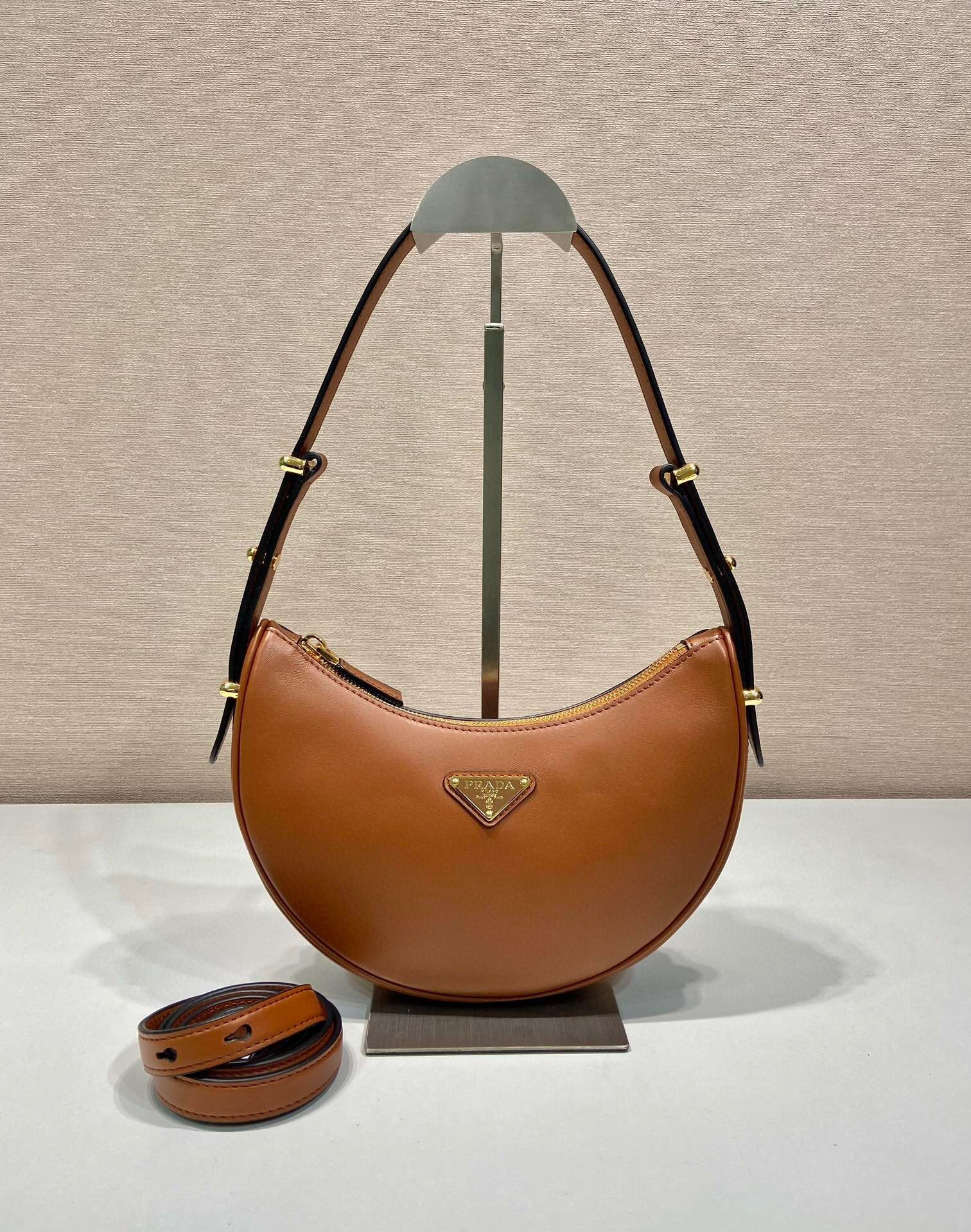 Prada Shoulder Bag In Brown For Women 8.8in/ 22.5cm