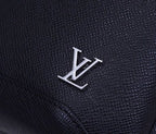 Louis Vuitton Avenue Sling Bag 32cm Taiga Leather Spring/Summer Collection M30443 Black