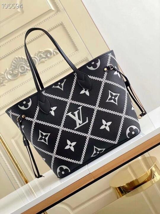 Louis Vuitton Neverfull MM M46040 31cm Black