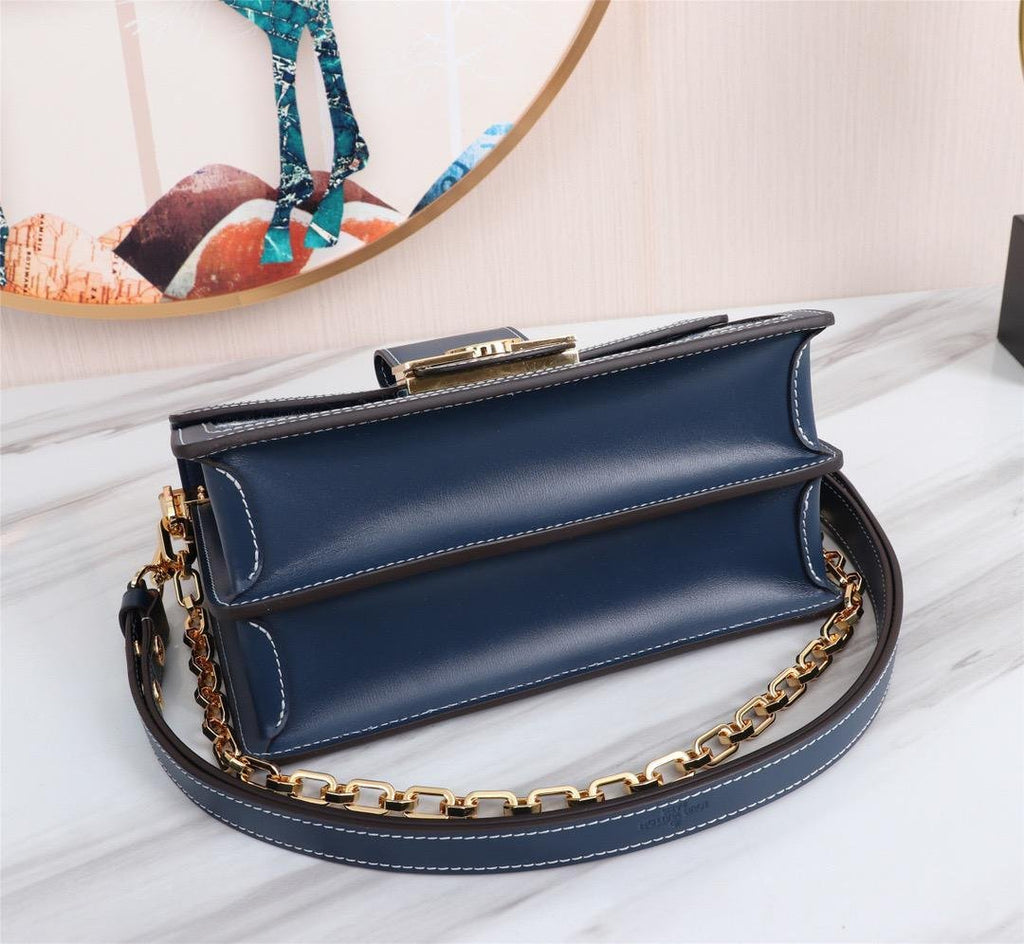 Louis Vuitton M57211 Dauphine MM 25cm